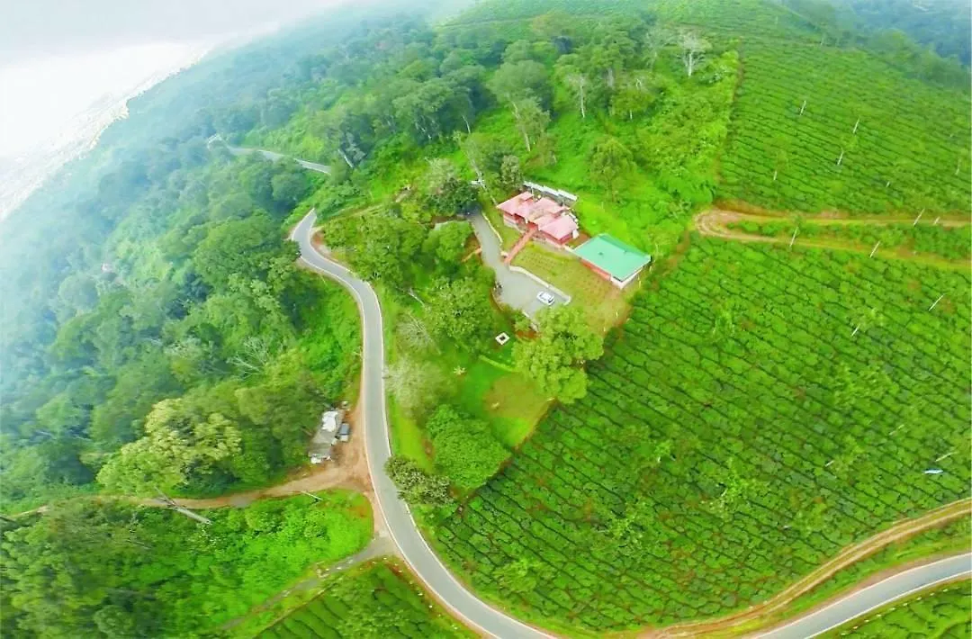 Misty Courtyard Hotel Munnar