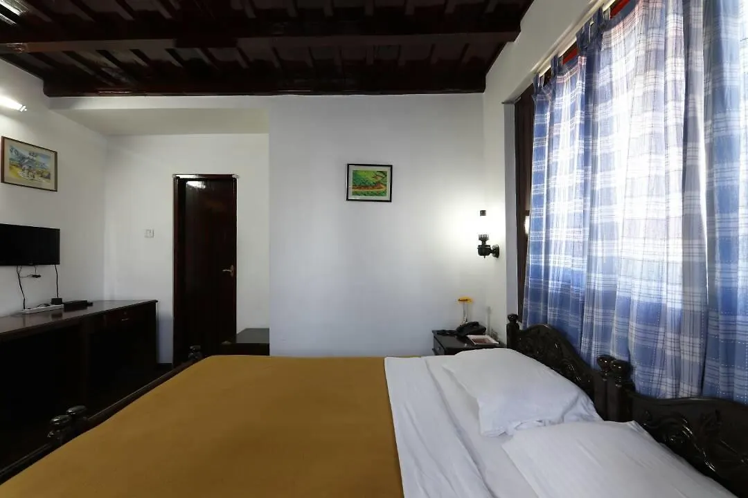 Misty Courtyard Hotel Munnar