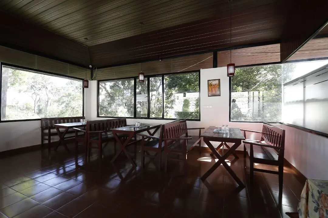 Misty Courtyard Hotel Munnar Resort